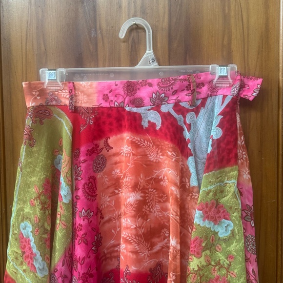 Vintage Jillian Tracy Asymmetrical Red floral Midi Skirt (4) with belt loops - Picture 3 of 7